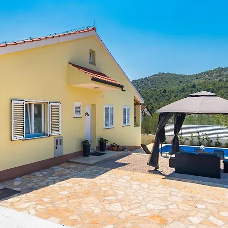 بيت للعطل Gorgeous In With Wifi بيليس